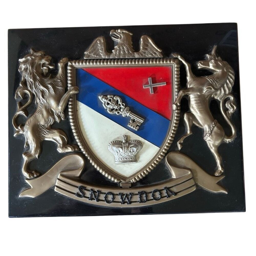 Snowden Family Crest Plastic Plaque *Read*